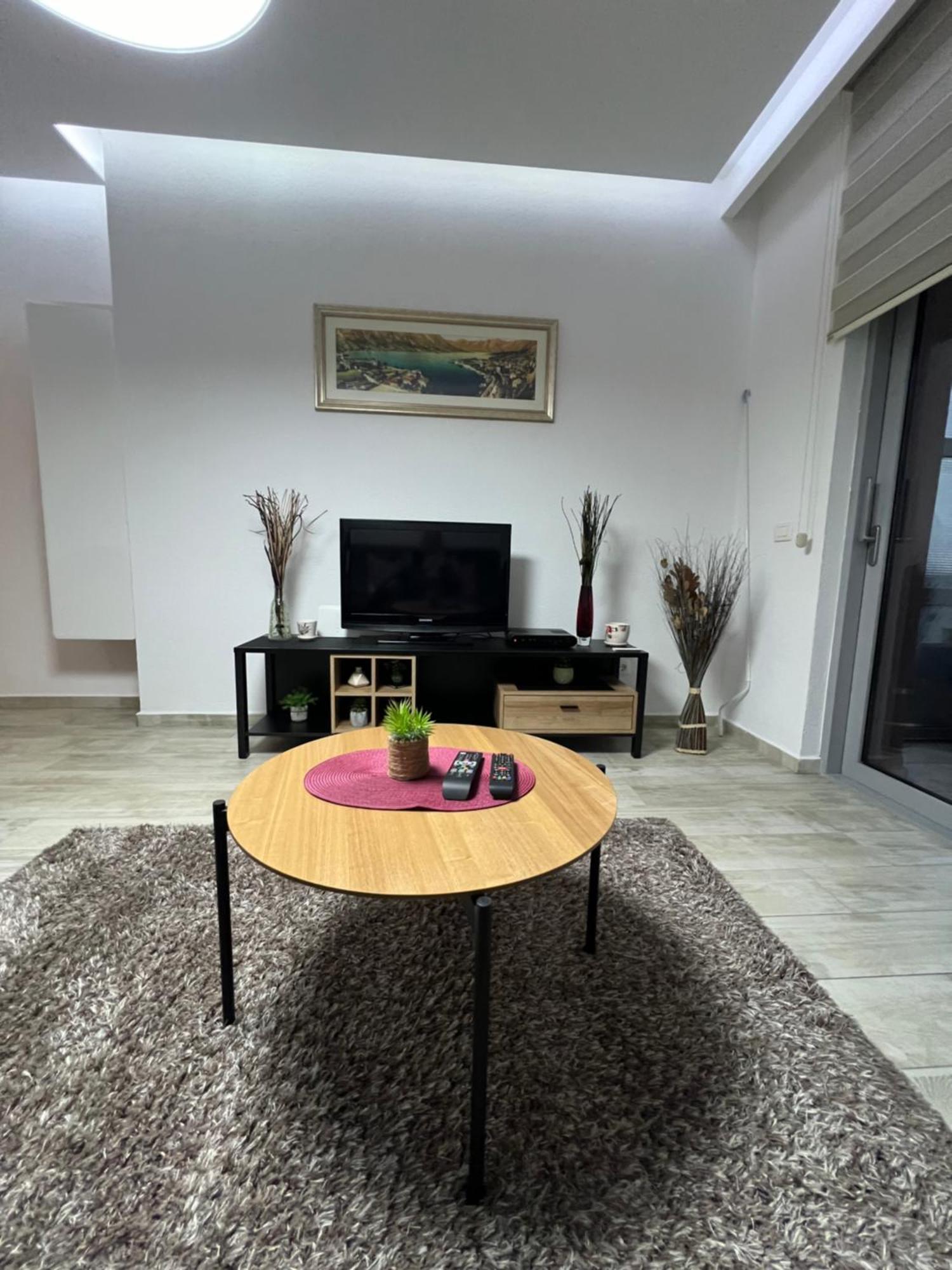 شقة Apartman Nadja كوتور المظهر الخارجي الصورة